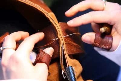 Pour les métiers du cuir et de la porcelaine